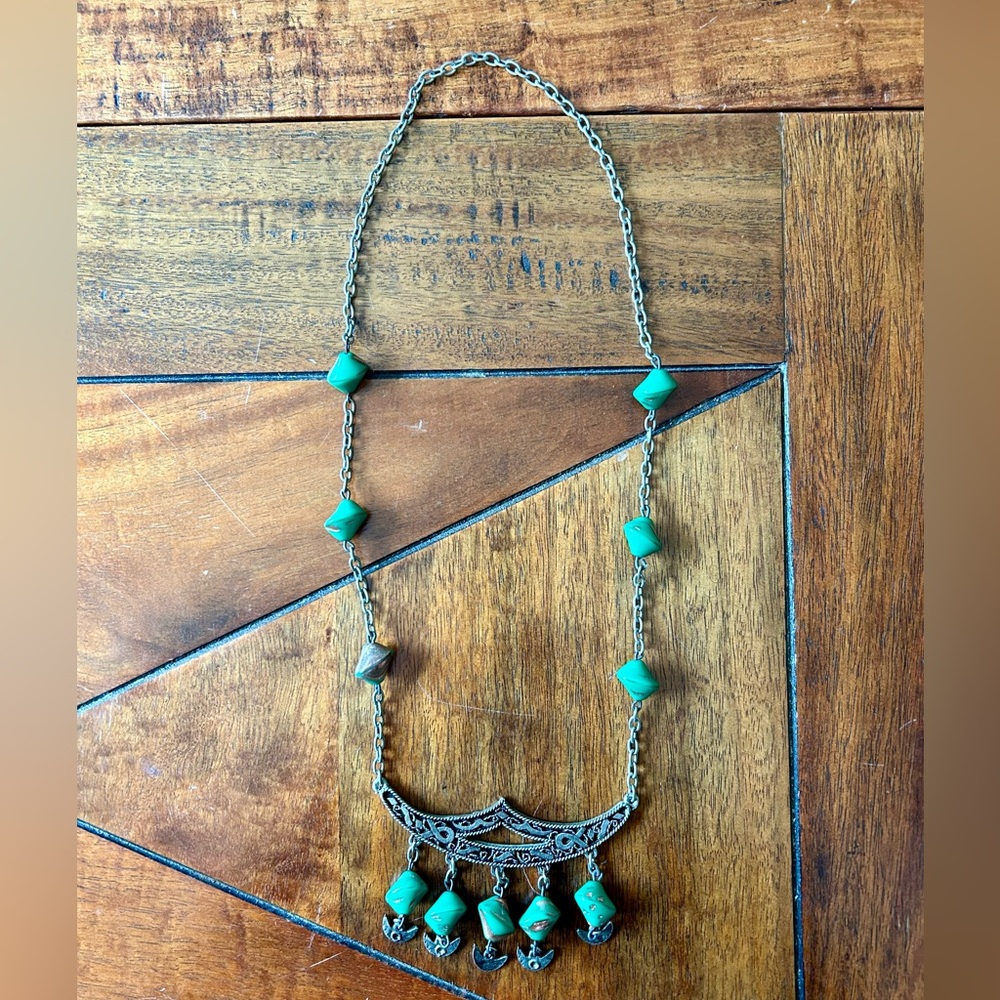 Silvertone link chain necklace with turquoise/copper stones, vintage